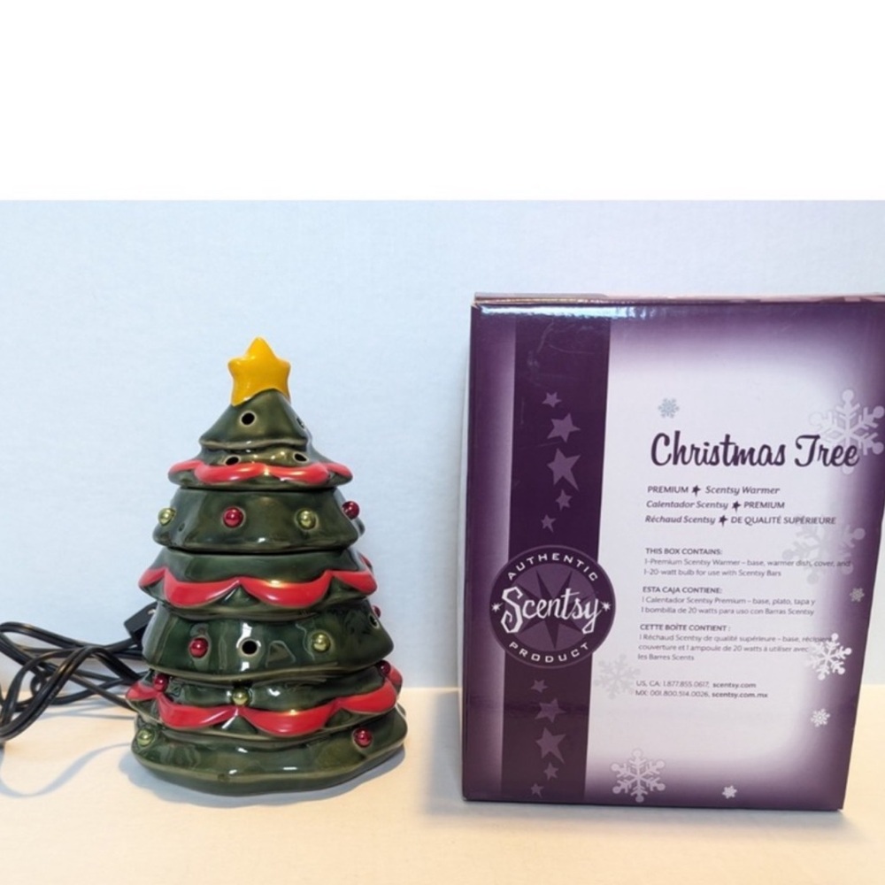 Scentsy Holiday Tree Warmer with Star